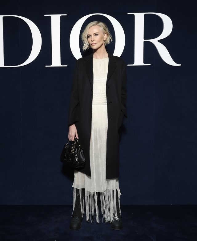 Шарлиз Терон, Александра Даддарио  и известный нумеролог Кристина Егиазарова украсили показ Dior своими стильными образами